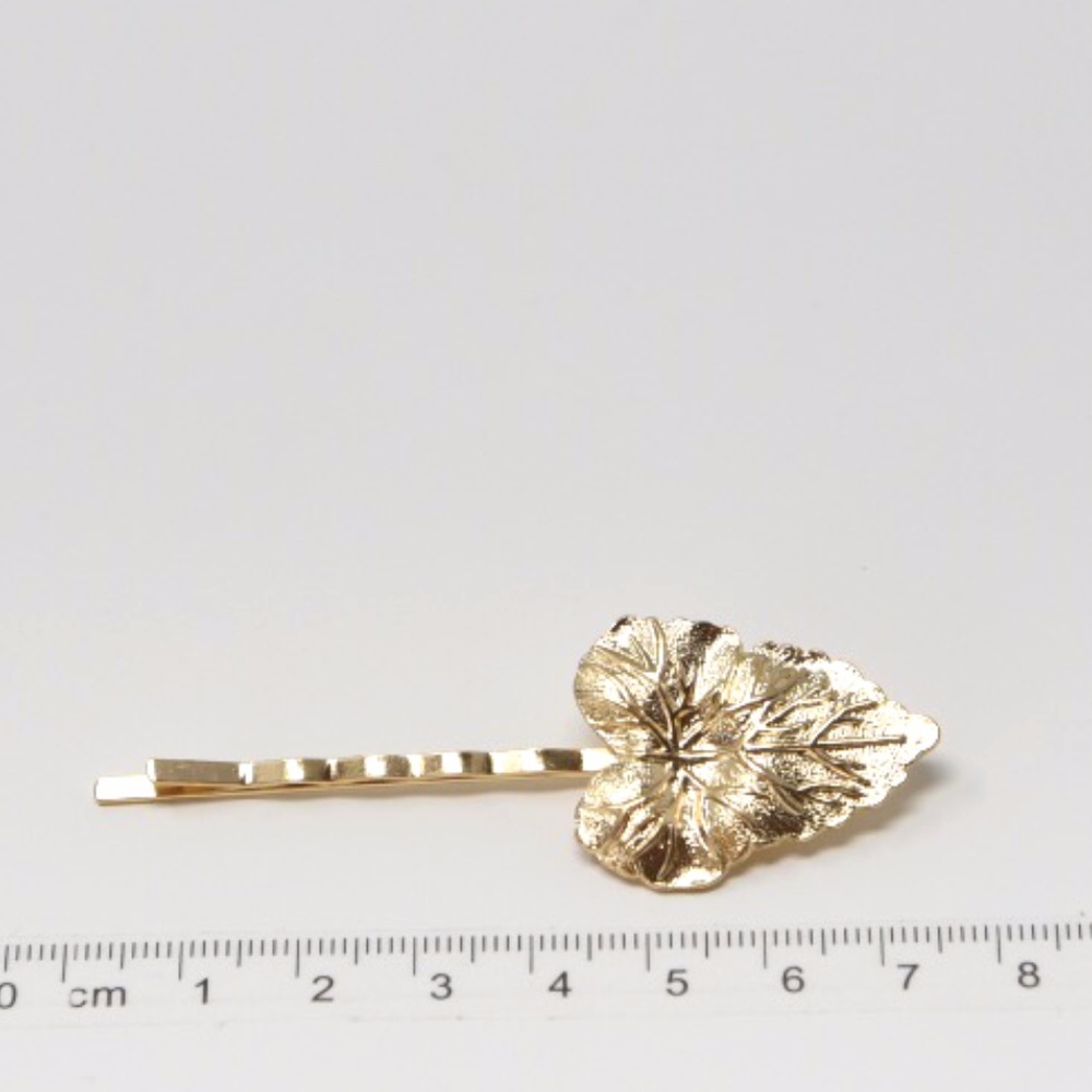Set of Five Shiny Gold Tone Leaves Hair Bobby Pins - Picture 3 of 6