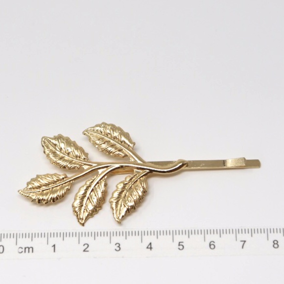 Set of Five Shiny Gold Tone Leaves Hair Bobby Pins - Picture 4 of 6