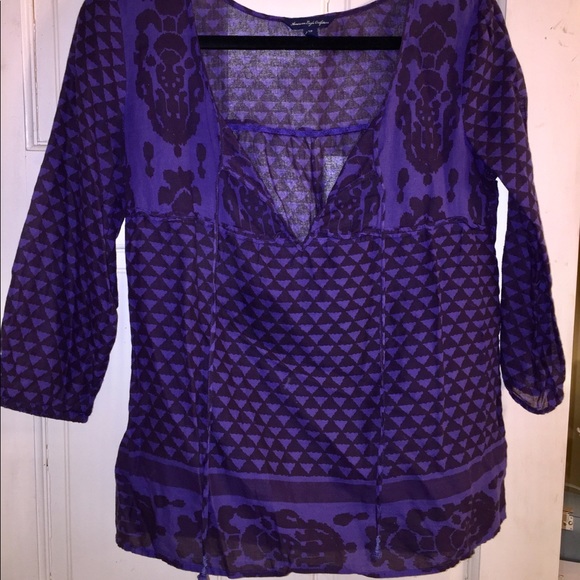 Purple quarter-length sleeved top - Picture 1 of 3