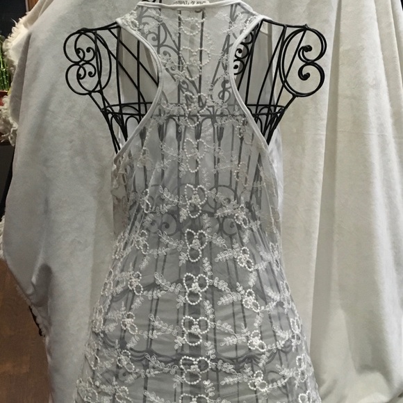 Blouse - Picture 2 of 4