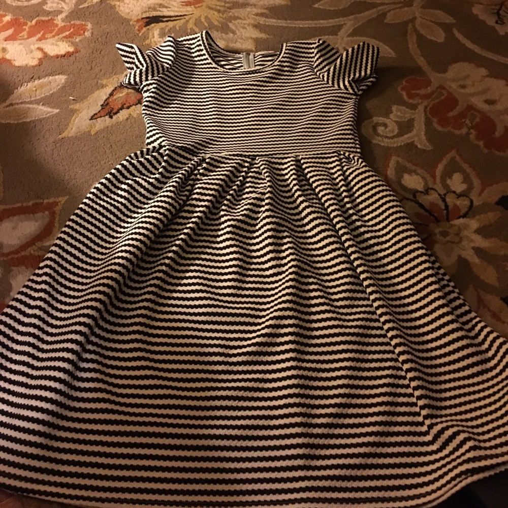 LuLaRoe Amelia