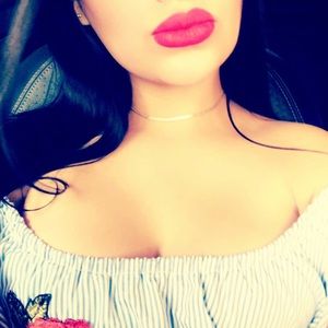 Meet your Posher, Ivette