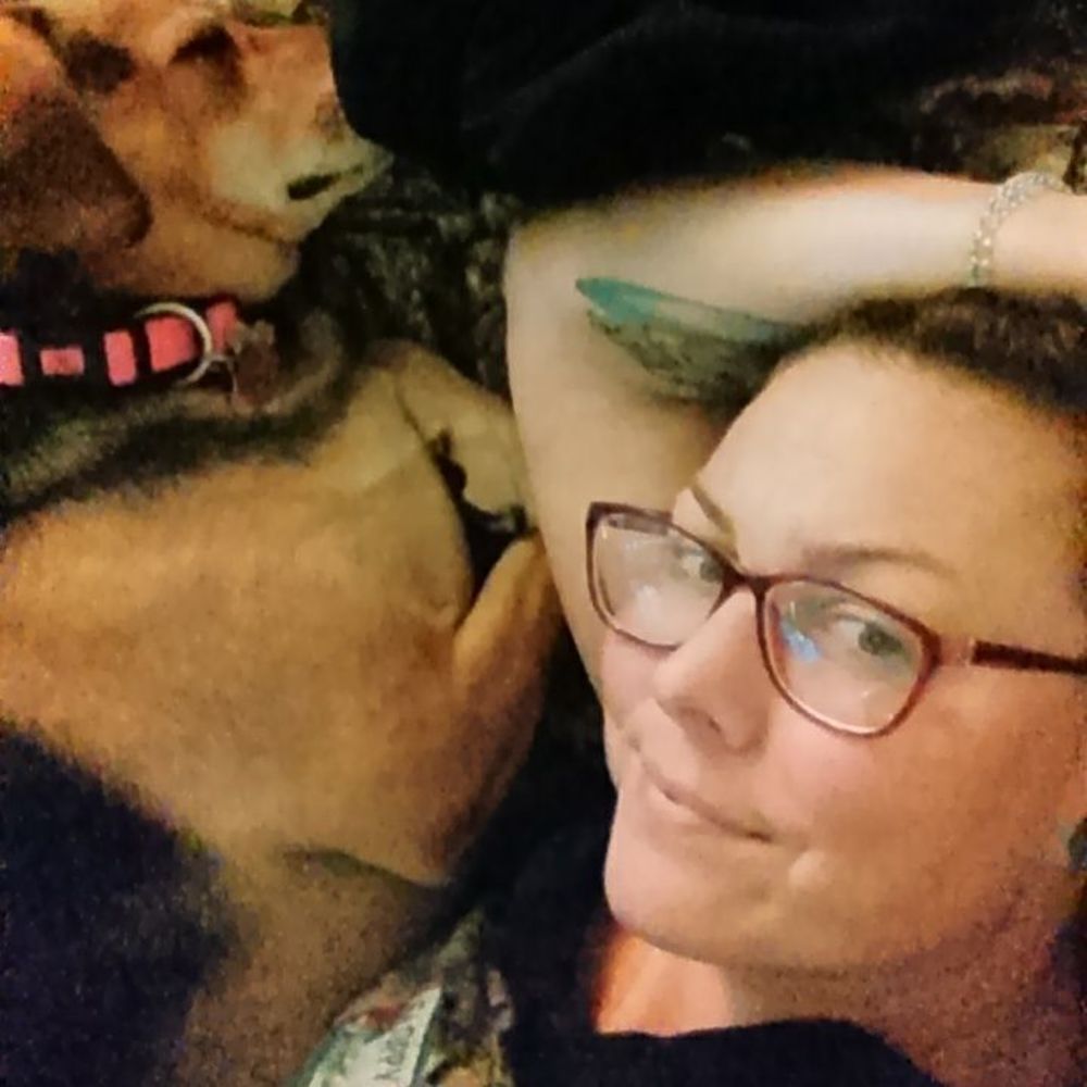 Meet your Posher, Chanel