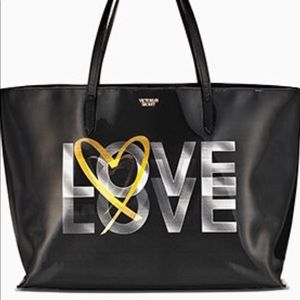 VS ❤️ tote in original shipping package