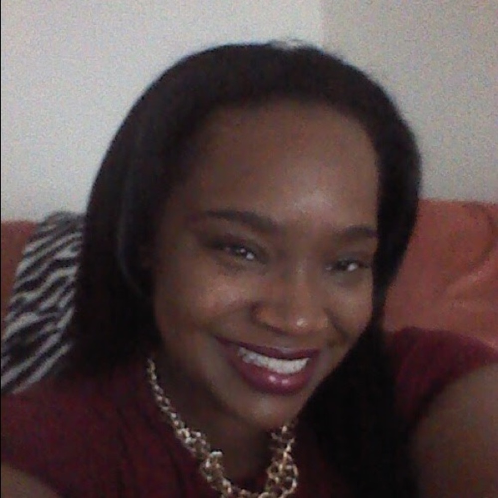 Meet your Posher, Kanisha