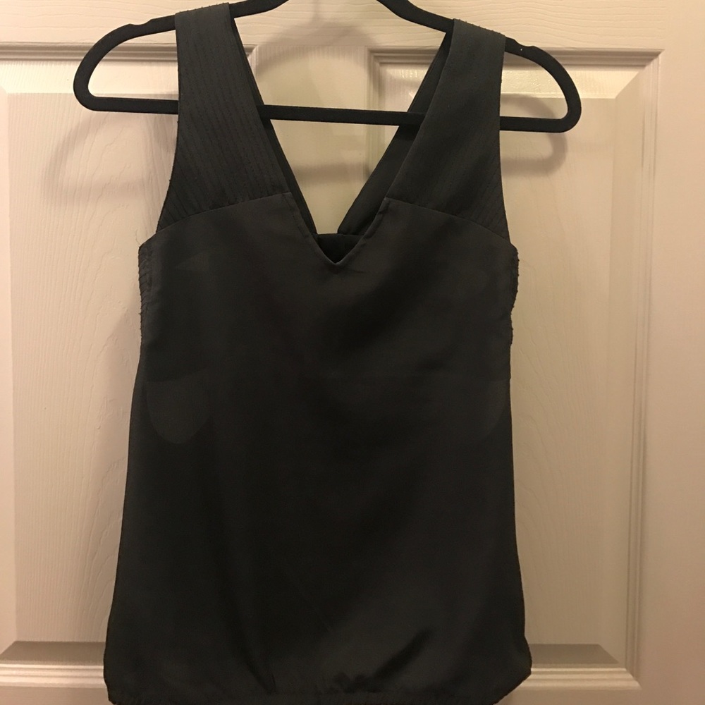 Express cut out shirt