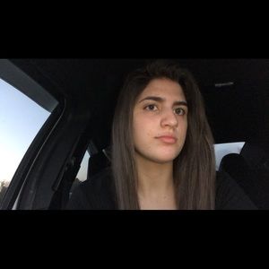 Meet your Posher, Hailley