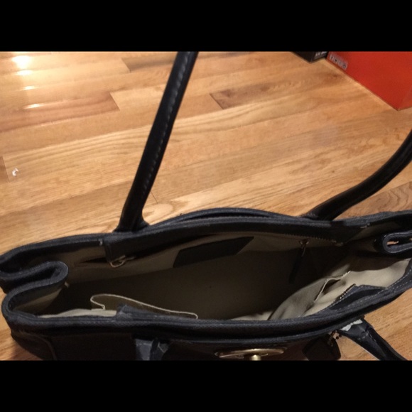 Black and gold coach purse - Picture 3 of 3