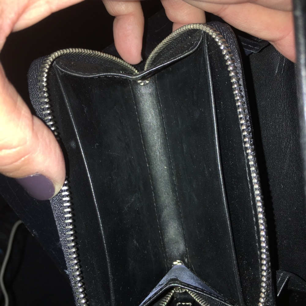 Coach Wallet - Picture 4 of 8