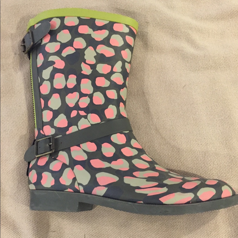 Boden Animal Print Rainboots