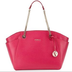 NWT Furla Julia Saffiano Tote made in Italy.