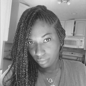 Meet your Posher, Alexandra