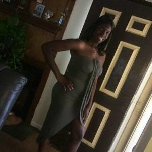 Meet your Posher, Dominique