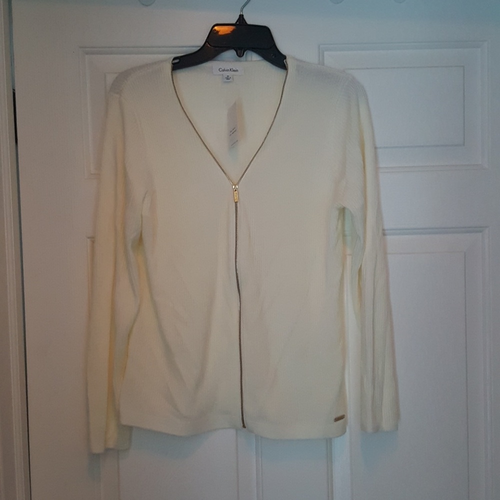 NWT Calvin Klein cream sweater