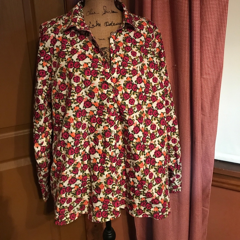 Lands’ End button down top