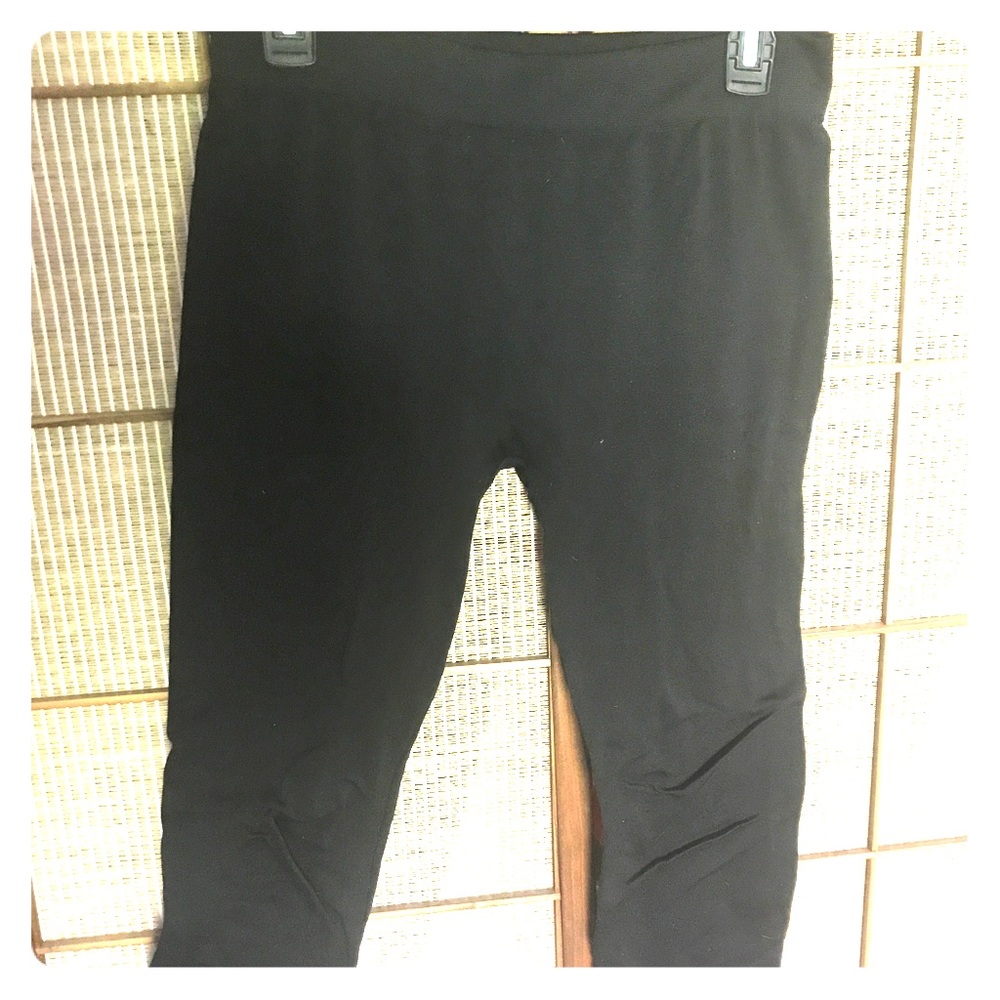 Black leggings