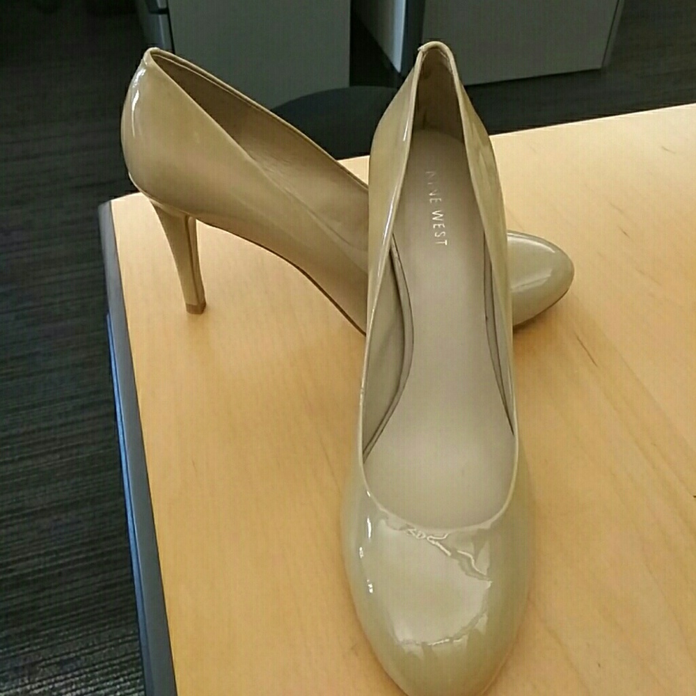 Ninewest (new) size 10.5 heels, only worn twice on