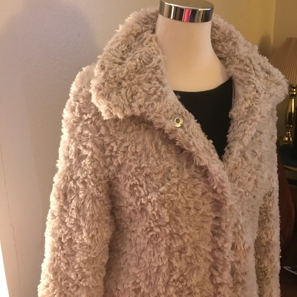 💃🏻HOST PICK🧥🧣 LUX faux fur boutique coat jr LG - Picture 3 of 4