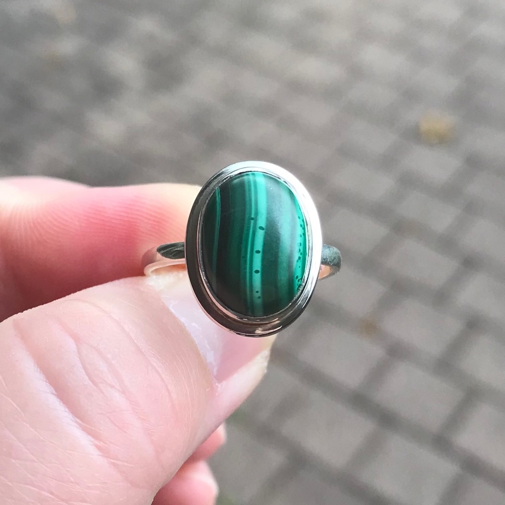 Malachite-like and sterling silver ring