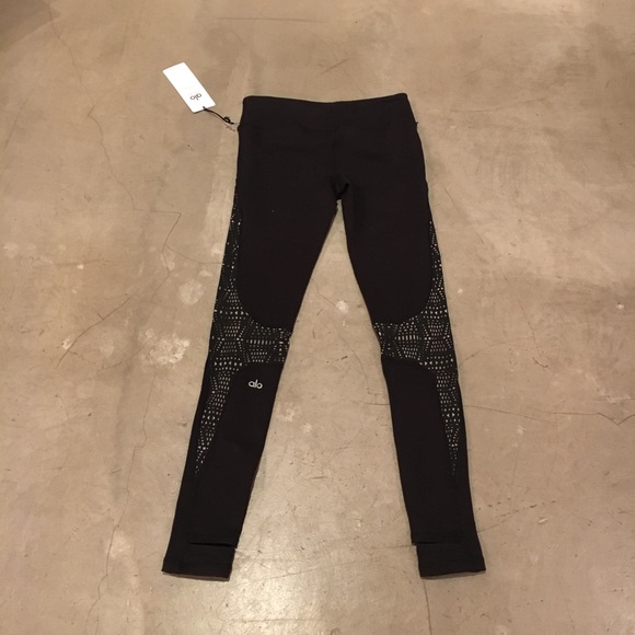 NWT alo west coast leggings black/buff - Picture 7 of 8