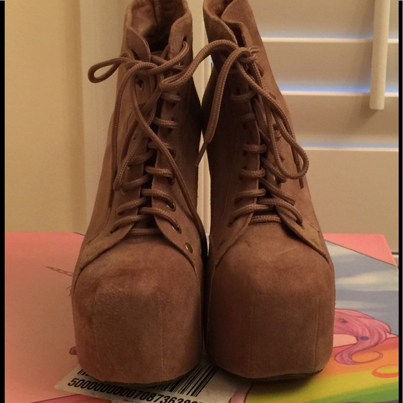 Jeffrey Campbell ‘Lita’ Bootie in Taupe Suede - Picture 5 of 8