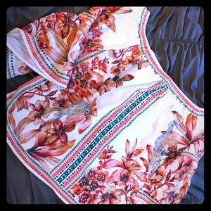 Flying Tomato Boho top