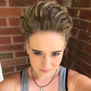 Meet your Posher, April