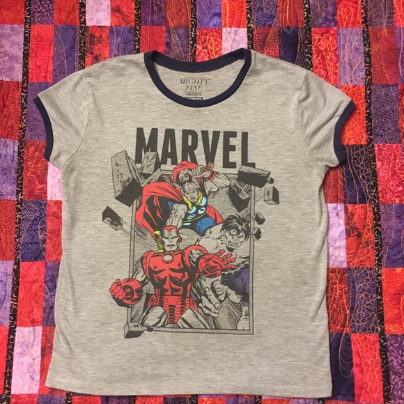 Marvel graphic tee young adult - Picture 1 of 3