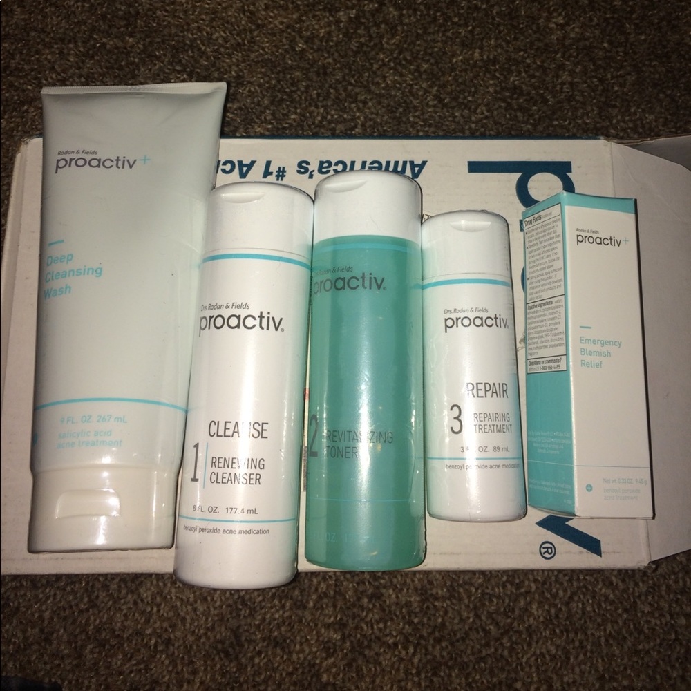 Proactiv kit never used