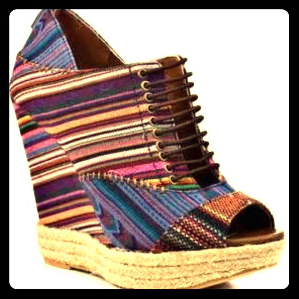 Chinese laundry wedges