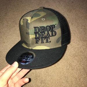Drop dead fit snap back