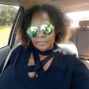 Meet your Posher, Tracy