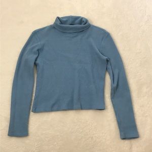 Ribbed Baby blue turtle neck cropped sweater