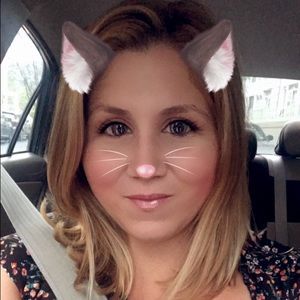 Meet your Posher, Ashley