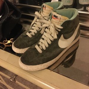 Nike dark green suede high top sneakers