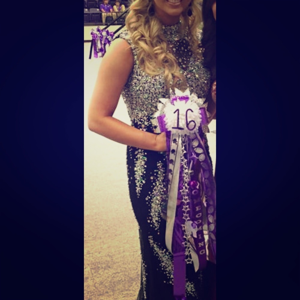 Gorgeous "Envious Couture Prom" Gown, size 8