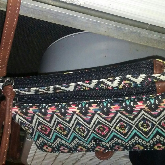 Aztec print mini crossbody - Picture 3 of 3