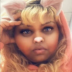 Meet your Posher, Rehanna