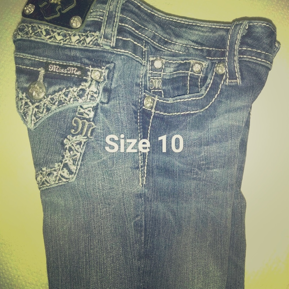 Girls Miss Me capris size 10