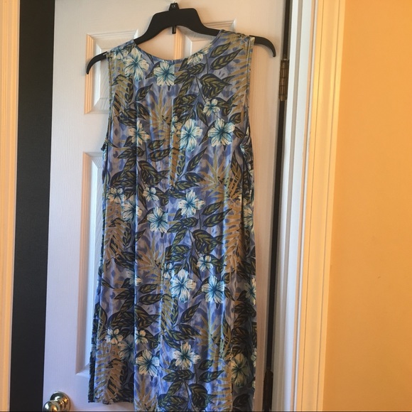 Sundress - Picture 2 of 3