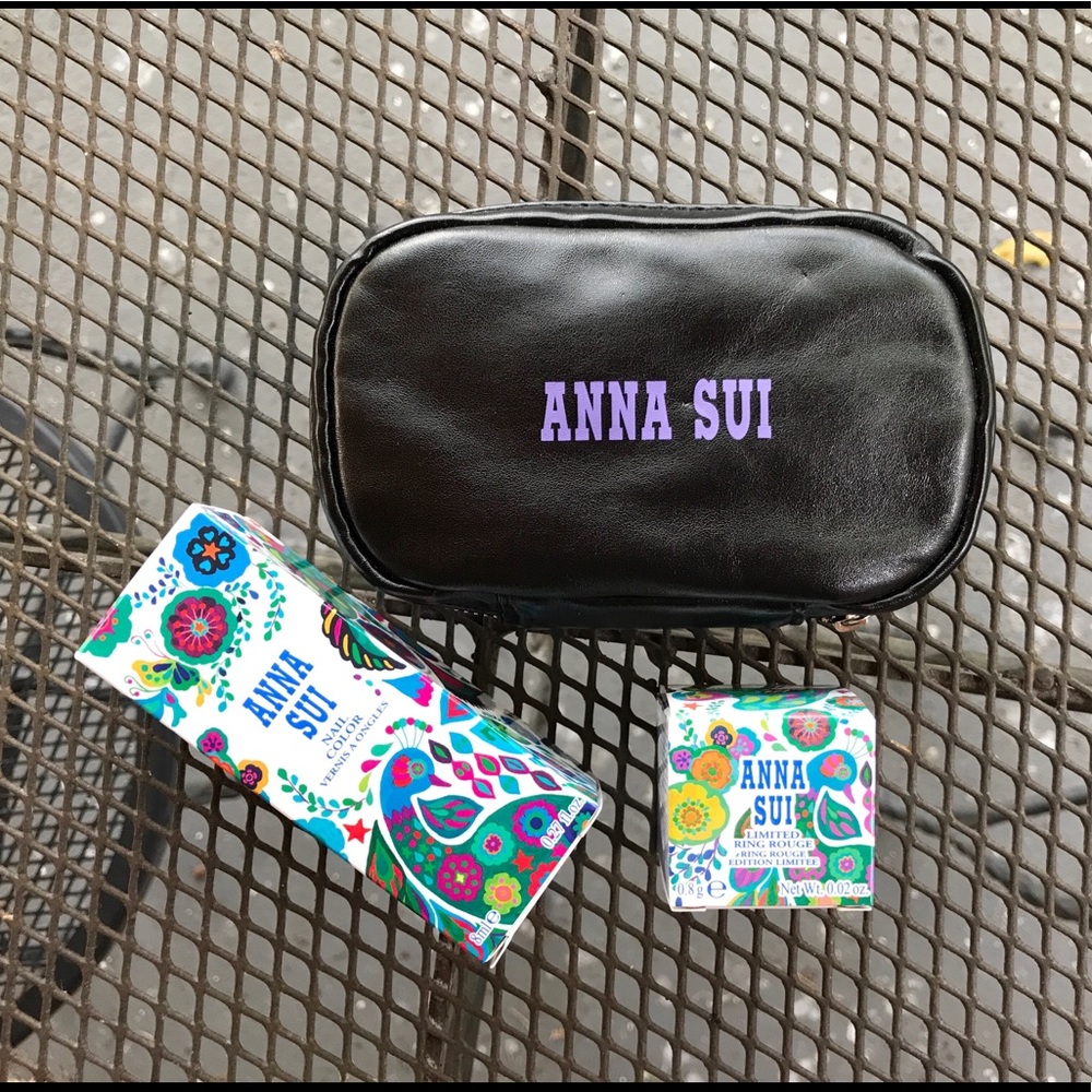 •SOLD• Limited Edition! Anna Sui beauty set!