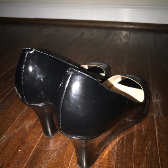 Cole Haan size 9.5 - Picture 3 of 3