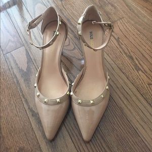 Sole Society Anneke Studded pumps nude size 7, 37