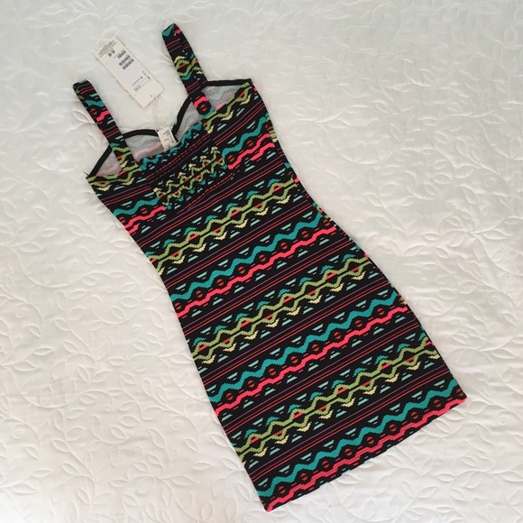 NWT H&M patterned dress - Picture 2 of 2