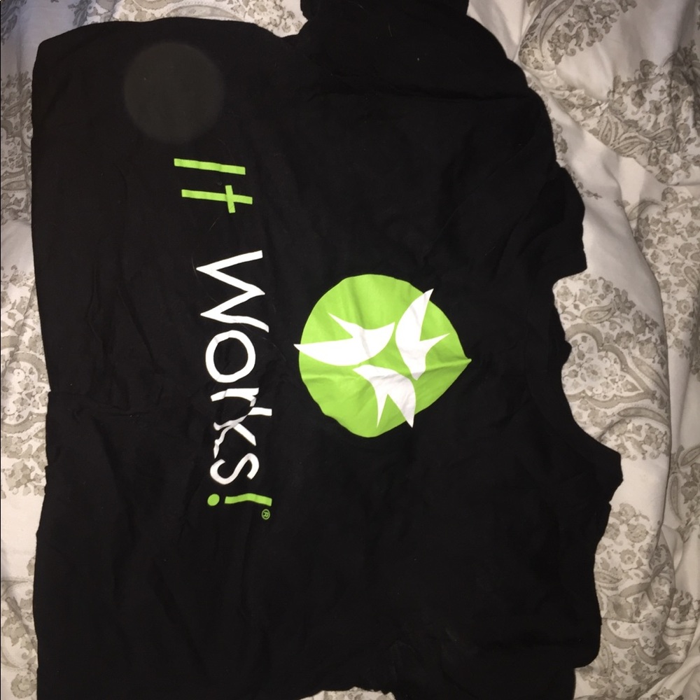 Itworks T-shirt