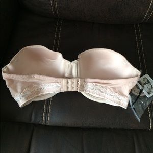 Jessica Simpson 34D Bra