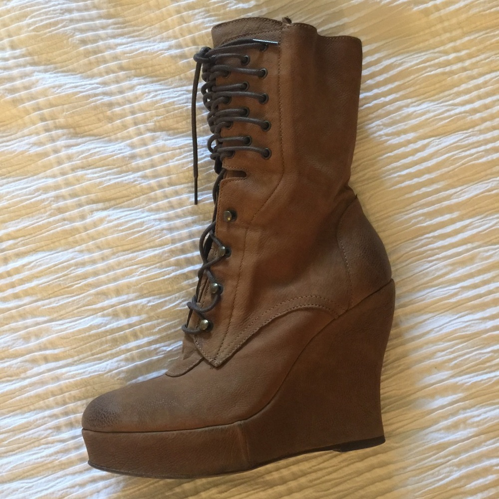❌❌SOLD❌❌Wedge boots