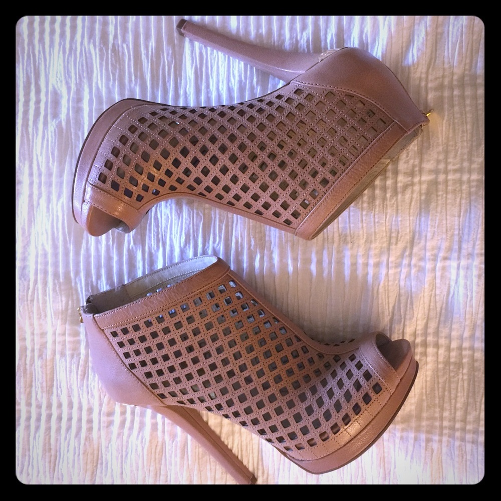 MK booties
