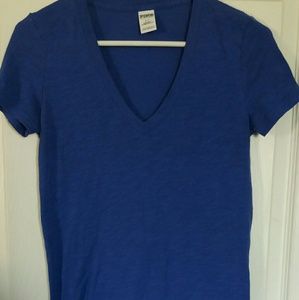 Victoria's Secret PINK Essential vneck