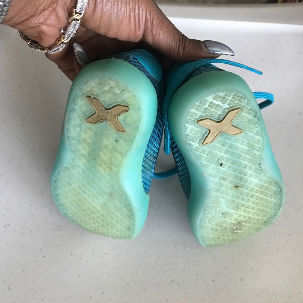 KD's nike sneaker - Picture 6 of 6